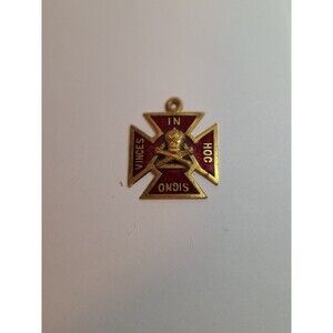 Masonic Knights Templar In Hoc Signo Vinces Skull Crossbones Pendant Red & Gold